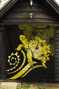 Hawaii Turtle Hibiscus Polynesian Vintage Premium Quilt - Yellow - Polynesian Pride