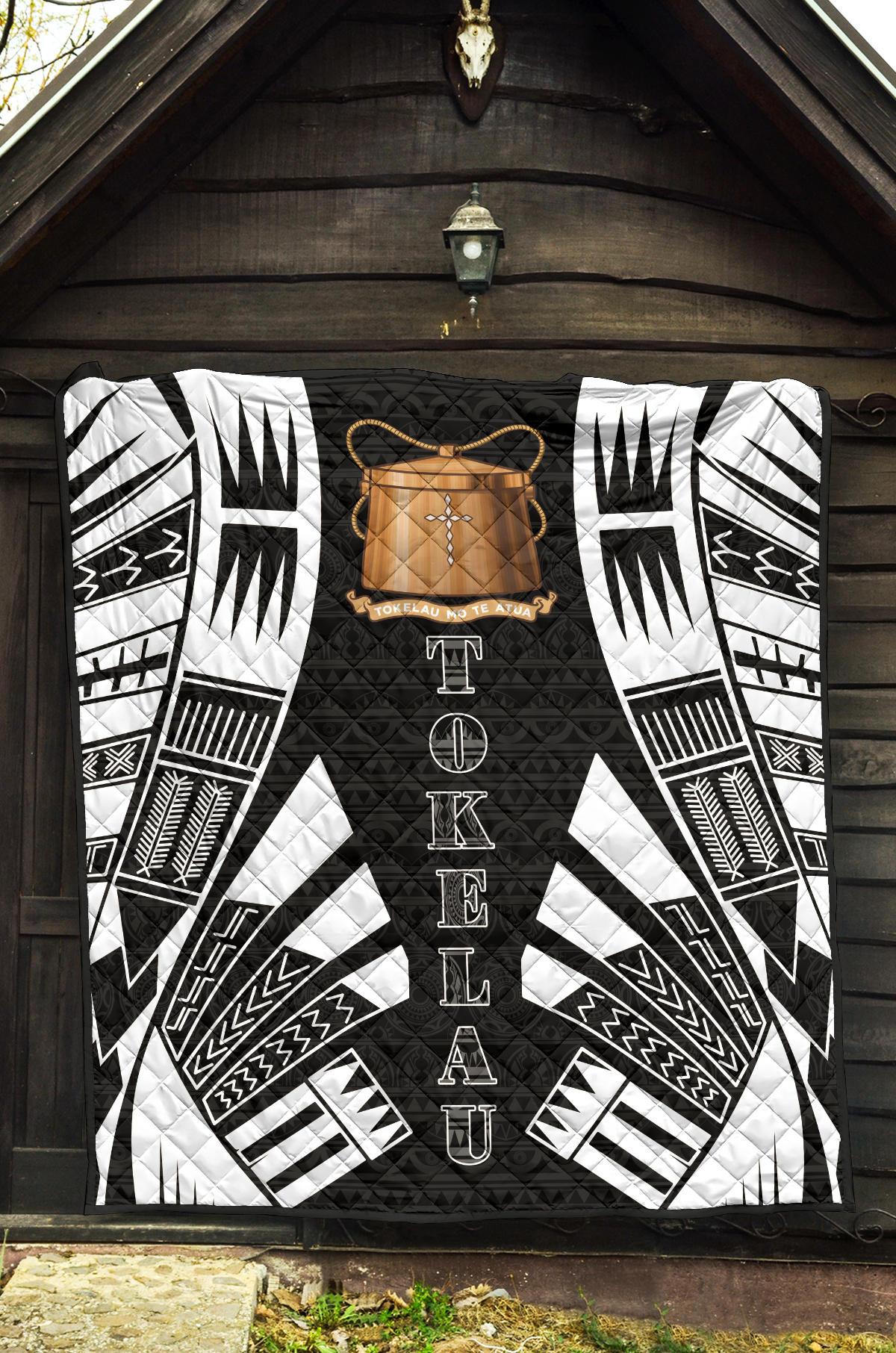 Tokelau Premium Quilt - Tokelau Coat Of Arms Polynesian White Tattoo - Polynesian Pride