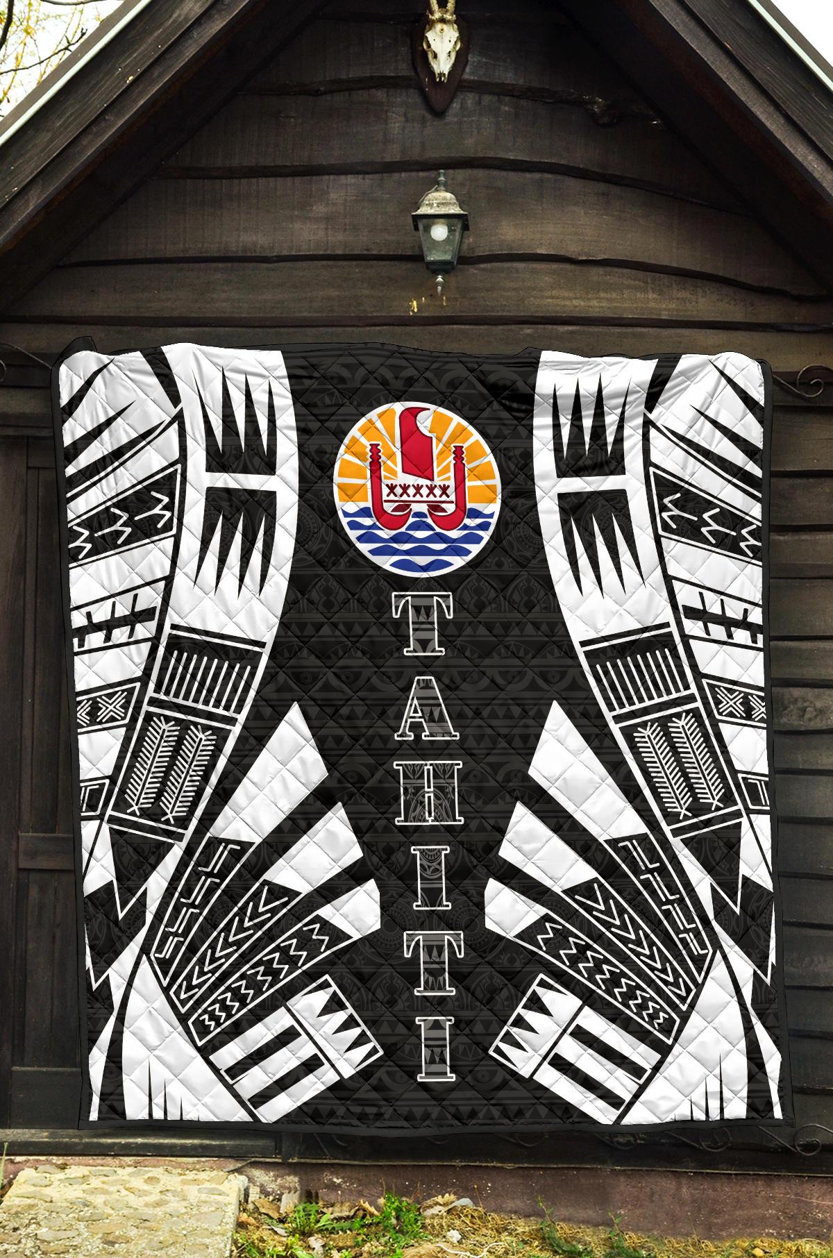 Tahiti Premium Quilt - Tahiti Flag Polynesian White Tattoo (Black) - Polynesian Pride