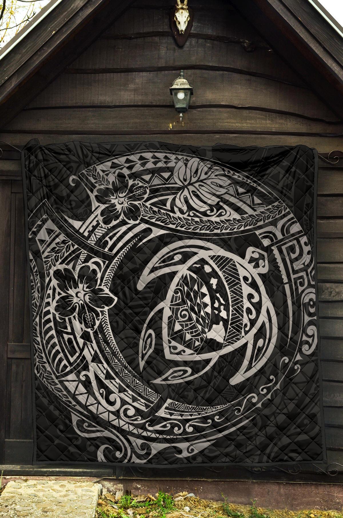 Hawaiian Turtle Polynesian White Premium Quilt - Polynesian Pride