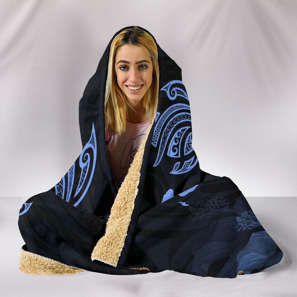 Hawaii Hibiscus Map Polynesian Ancient Blue Turtle Hooded Blanket - Polynesian Pride