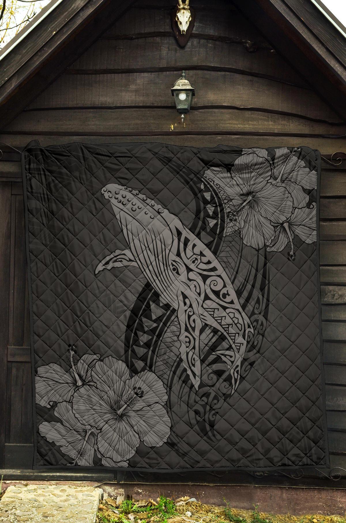 Hawaii Whale Swim Poly Gray Premium Quilt - Polynesian Pride