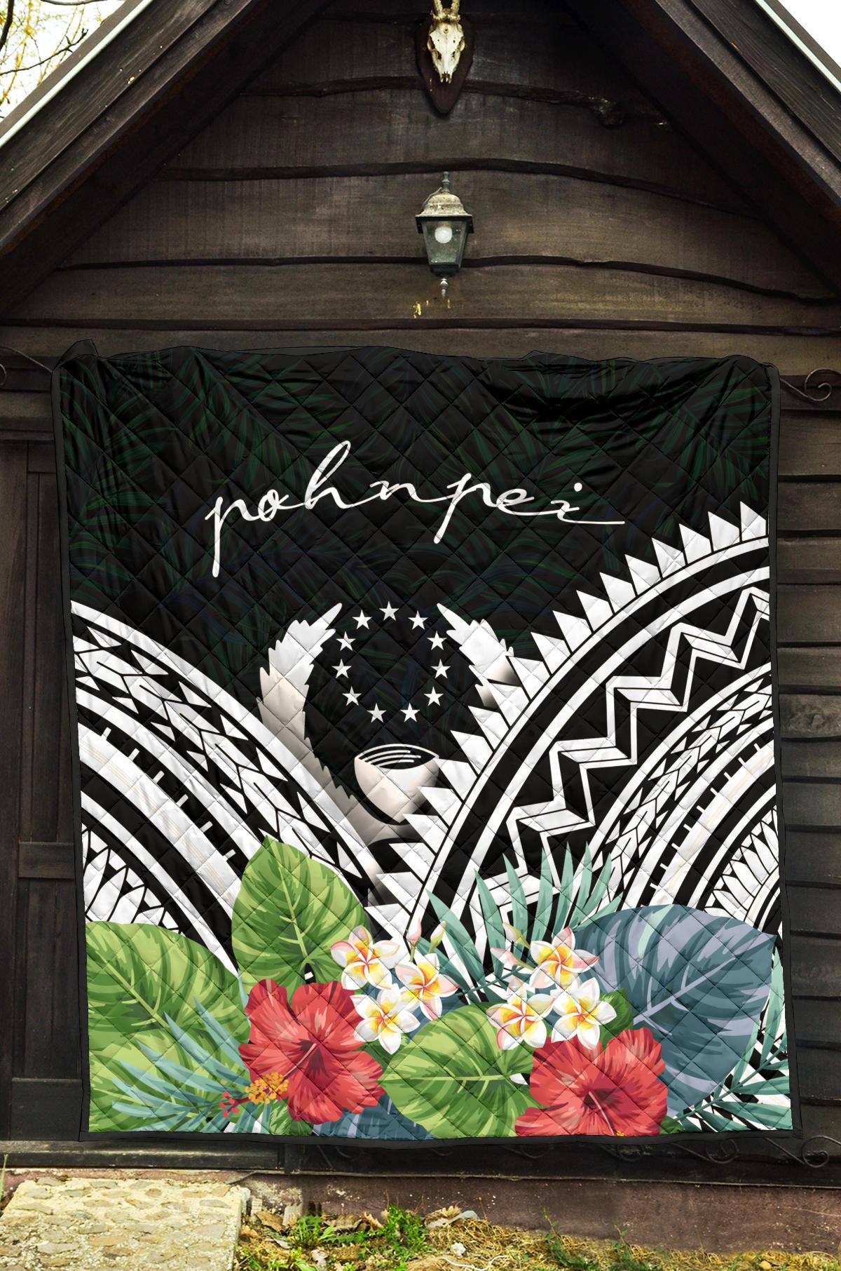 Pohnpei Premium Quilt - Pohnpei Coat of Arms & Polynesian Tropical Flowers White - Polynesian Pride