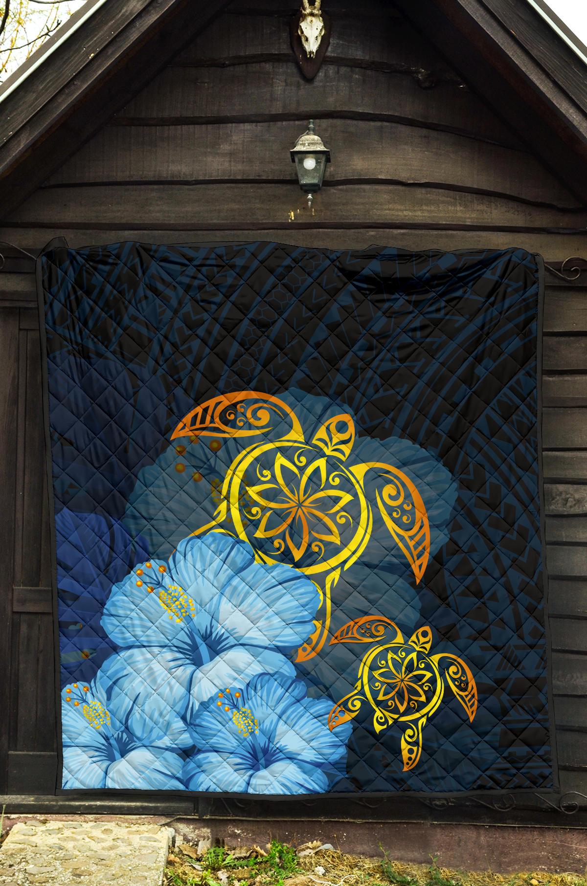 Hawaii Premium Quilt - Turtle Hibiscus Pattern Hawaiian Premium Quilt - Blue - Polynesian Pride