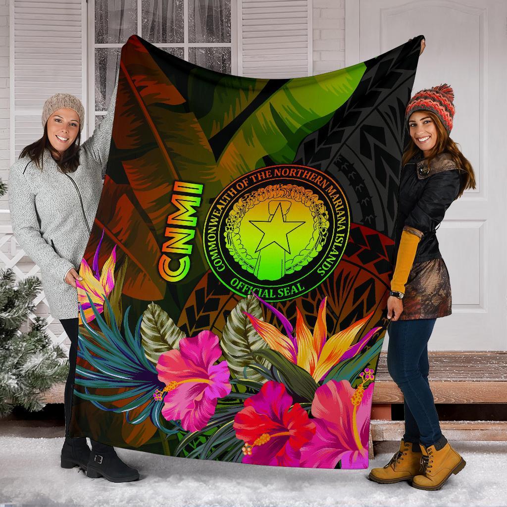 Northern Mariana Islands Polynesian Premium Blanket - Hibiscus and Banana Leaves - Polynesian Pride