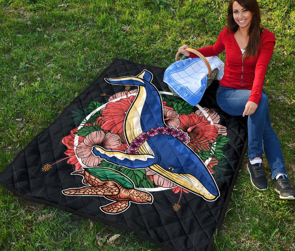 Hawaii Premium Quilt - Hibiscus Whale Turtle - Polynesian Pride