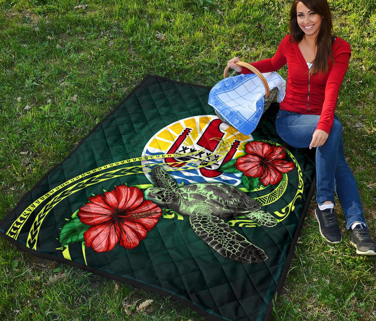 Tahiti Polynesian Premium Quilt - Green Turtle Hibiscus - Polynesian Pride