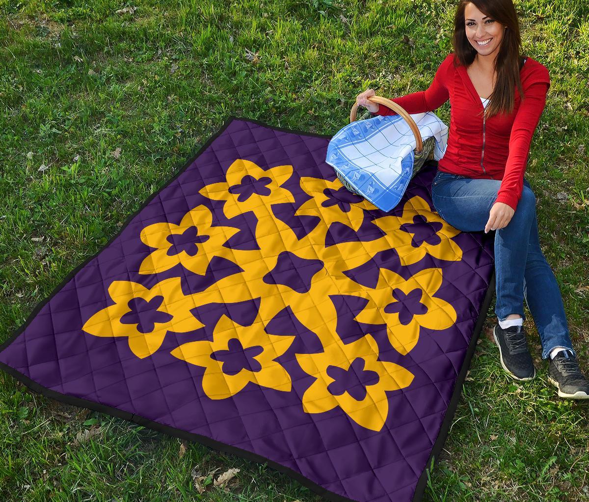 Hawaiian Premium Quilt Royal Pattern - Purple And Gold - A1 Style - Polynesian Pride
