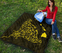 Rays Hawaii Map Polynesian Premium Quilt - Yellow - Polynesian Pride