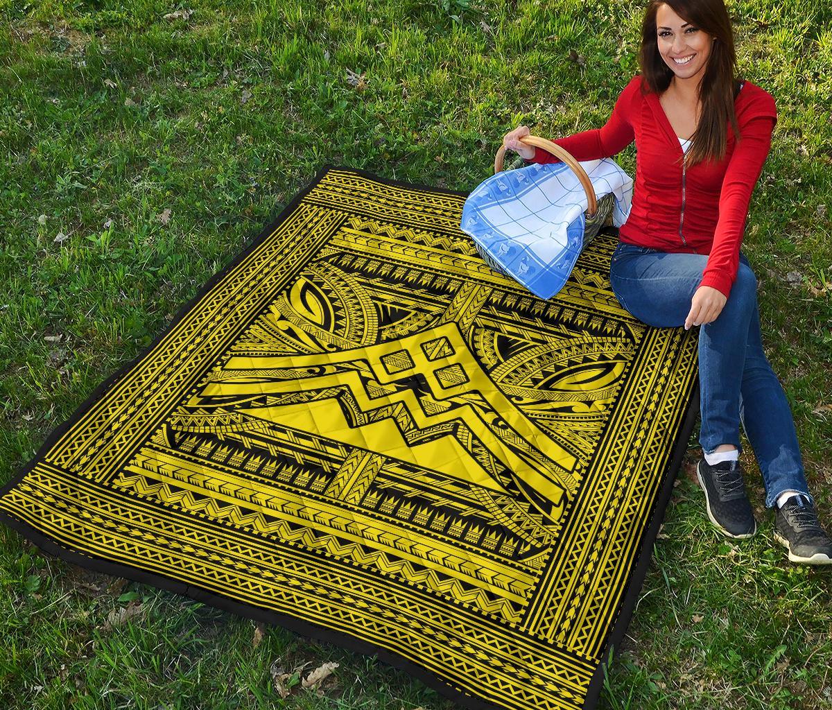 Hawaii Polynesian Mauna Kea Premium Quilt Yellow - Polynesian Pride