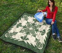 Hawaiian Premium Quilt Pineapple Pattern - Green - Polynesian Pride