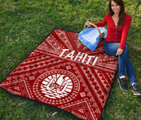 Tahiti Premium Quilt - Tahiti Seal In Polynesian Tattoo Style (Red) - Polynesian Pride
