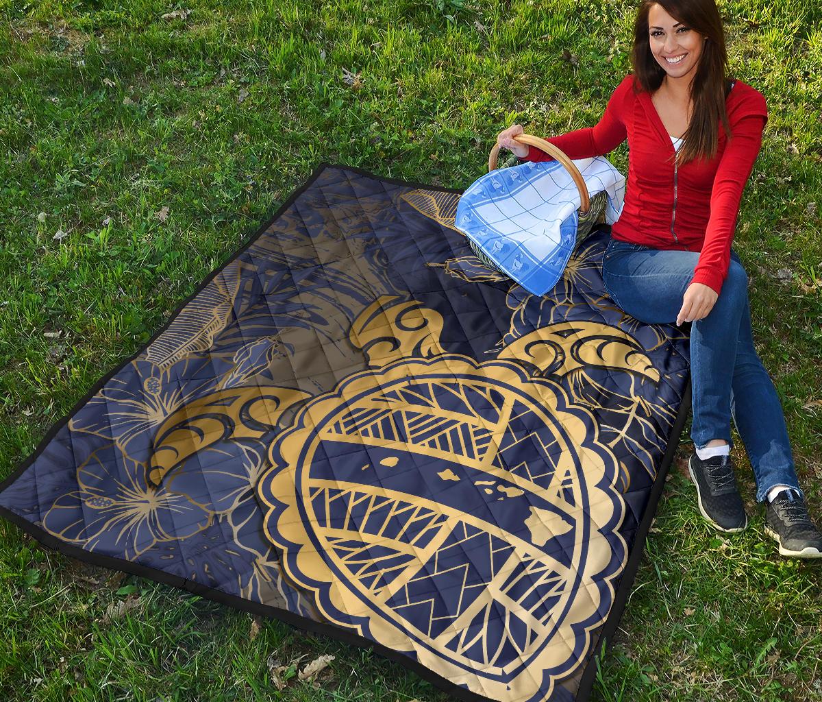 Hawaii Turtle Hibiscus Gold Premium Quilt - Kyn Style - Polynesian Pride