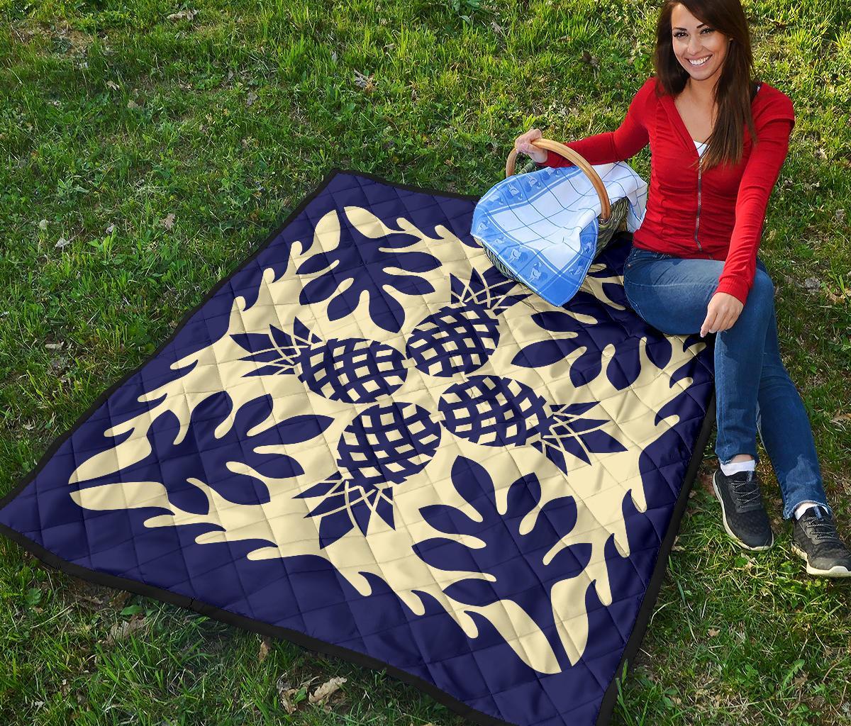 Hawaiian Pineapple Tropical Pattern Premium Quilt - Blue - Argu Style - AH - Polynesian Pride