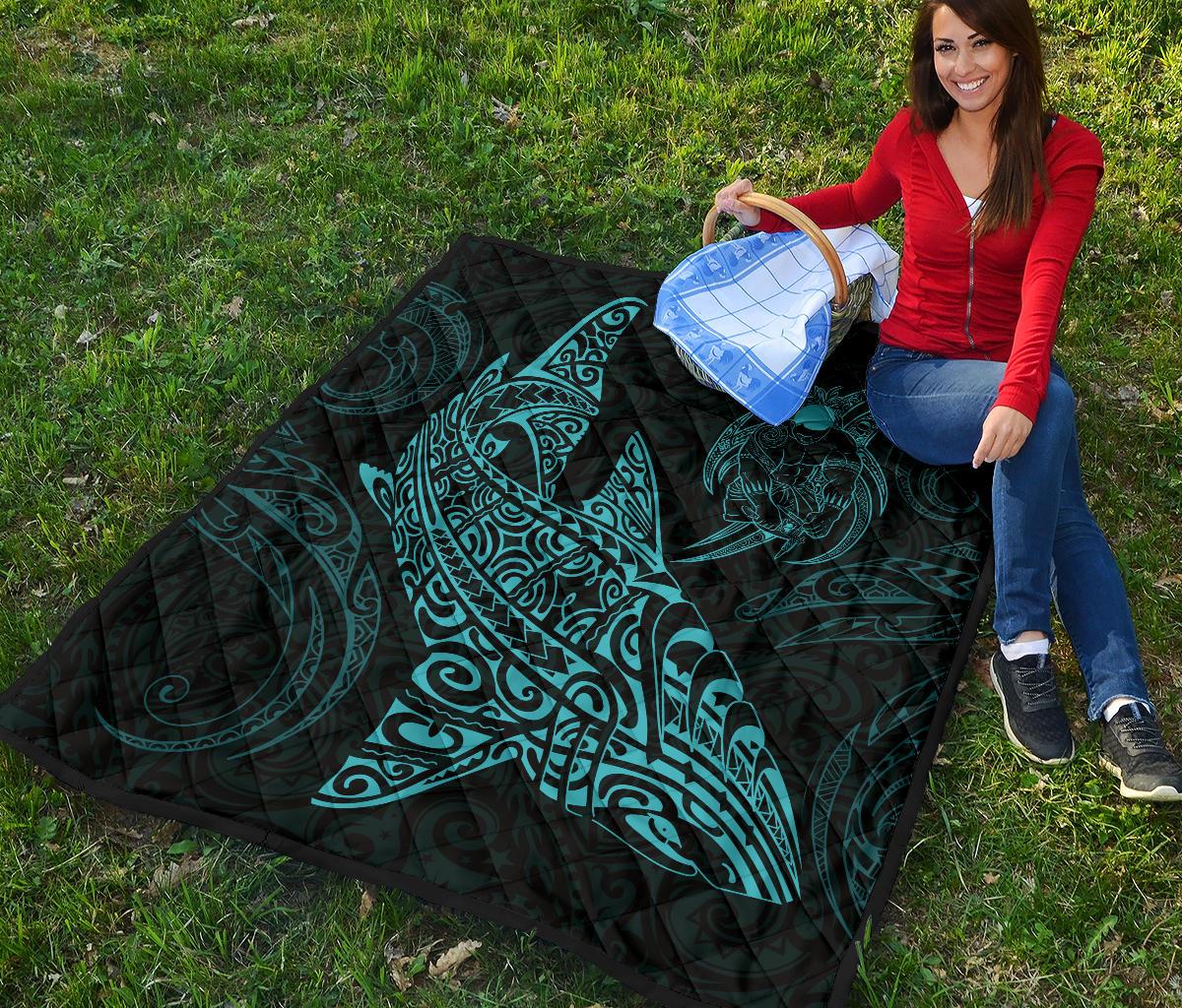 Polynesian Quilt - Polynesian Blue Shark Warrior Tattoo - Polynesian Pride