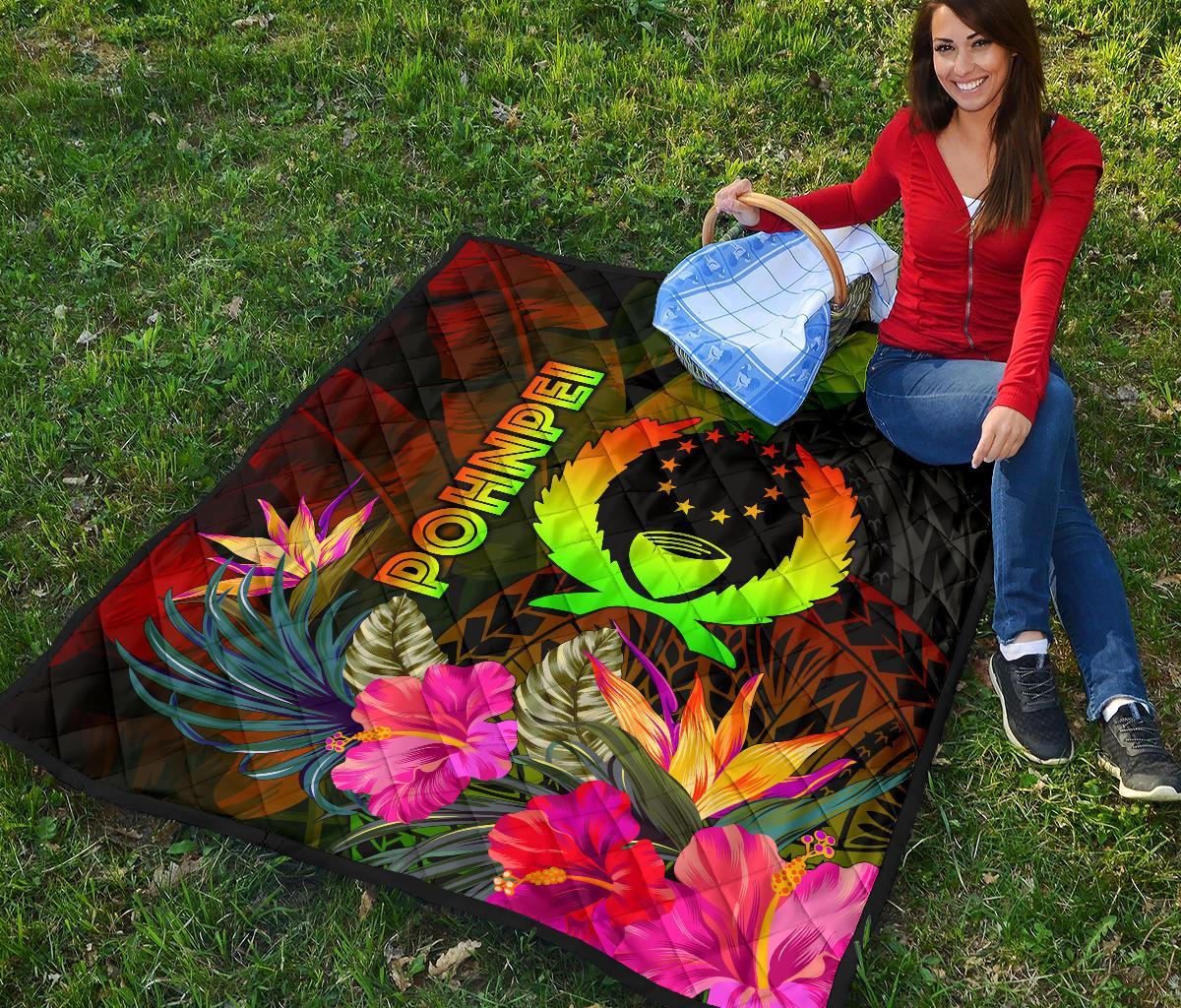 Pohnpei Polynesian Premium Quilt - Hibiscus and Banana Leaves - Polynesian Pride