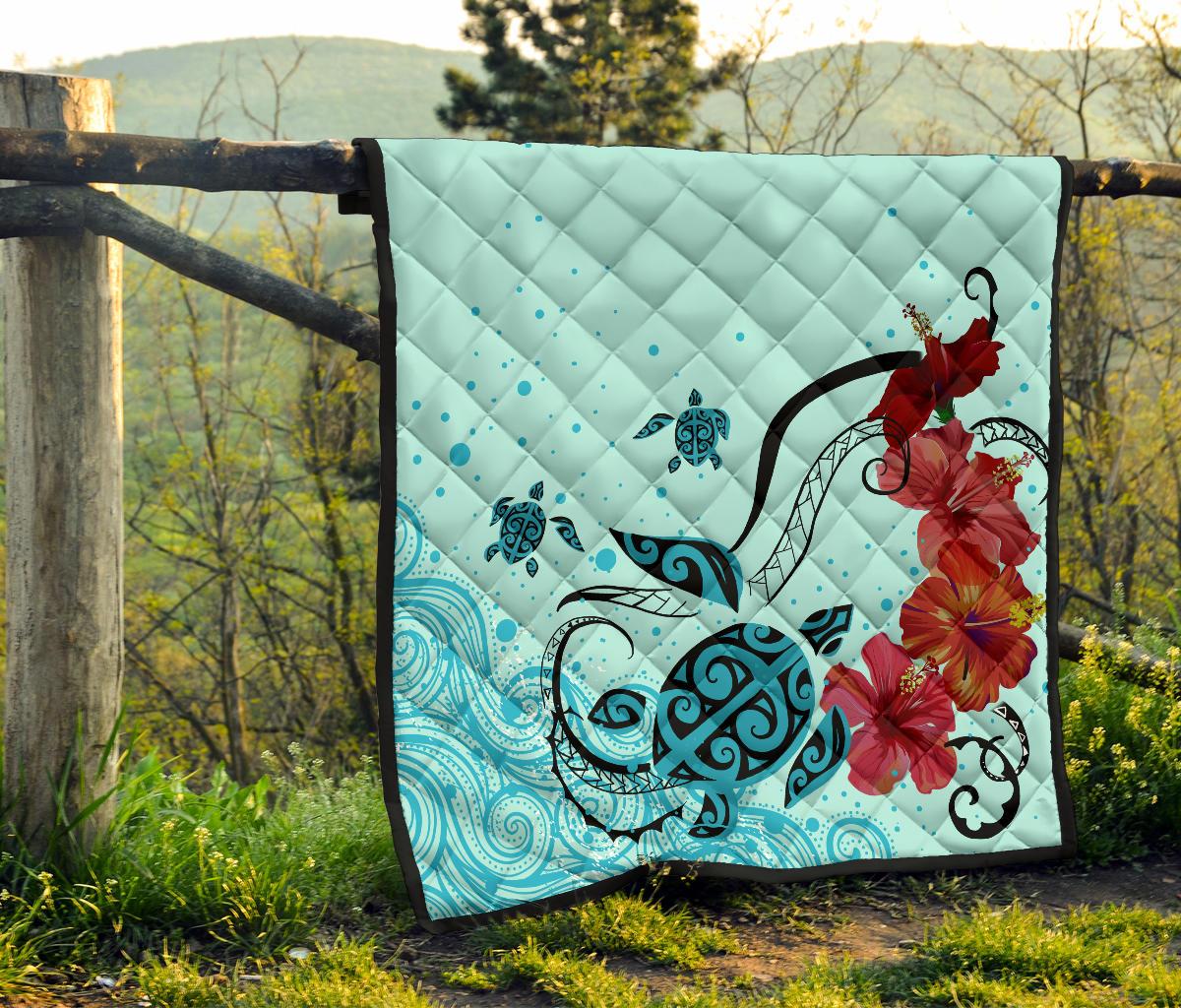 Sea Turtle Hibiscus Premium Quilt - Polynesian Pride