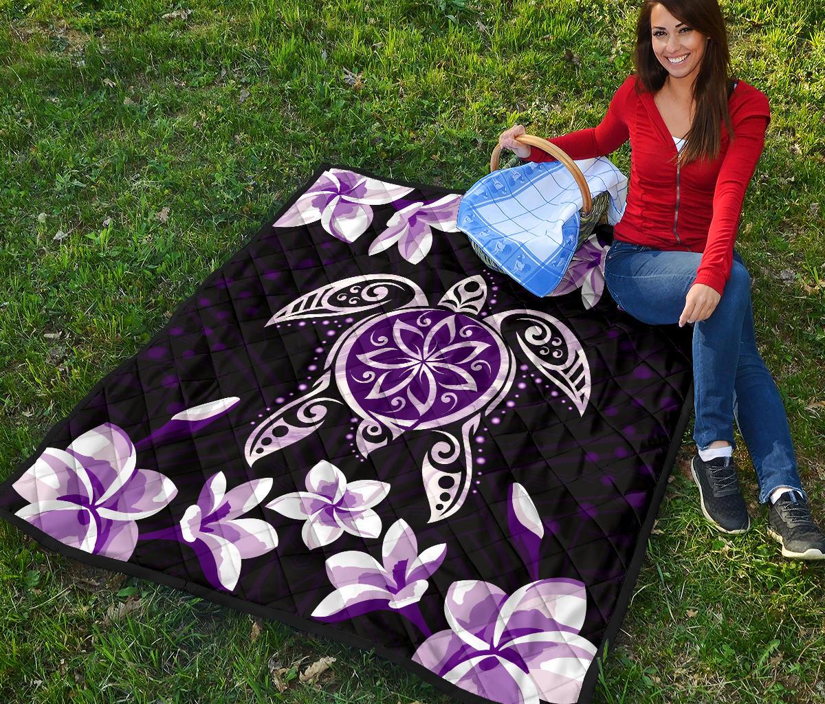 Hawaiian Violet Turtle Plumeria Quilt - Polynesian Pride