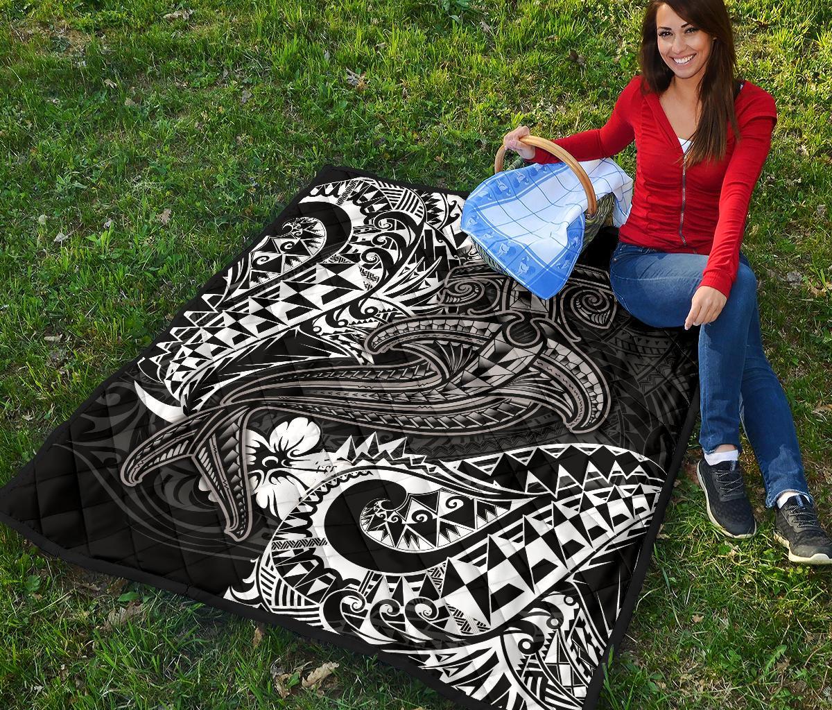 Polynesian Premium Quilt - White Shark Polynesian Tattoo - Polynesian Pride