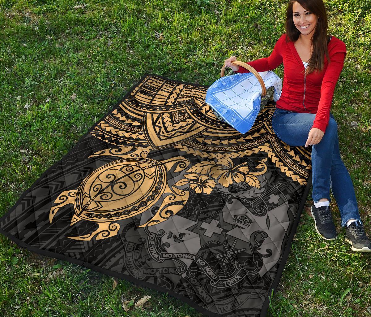 Tonga Polynesian Premium Quilts - Tonga Coat Of Arms & Golden Turtle Hibiscus - Polynesian Pride