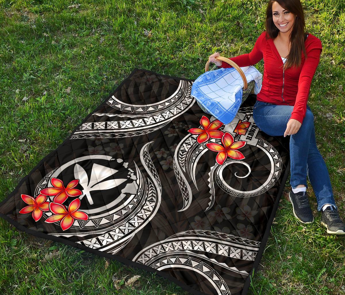 Polynesian Hawaii Premium Quilt - Black Plumeria - Polynesian Pride