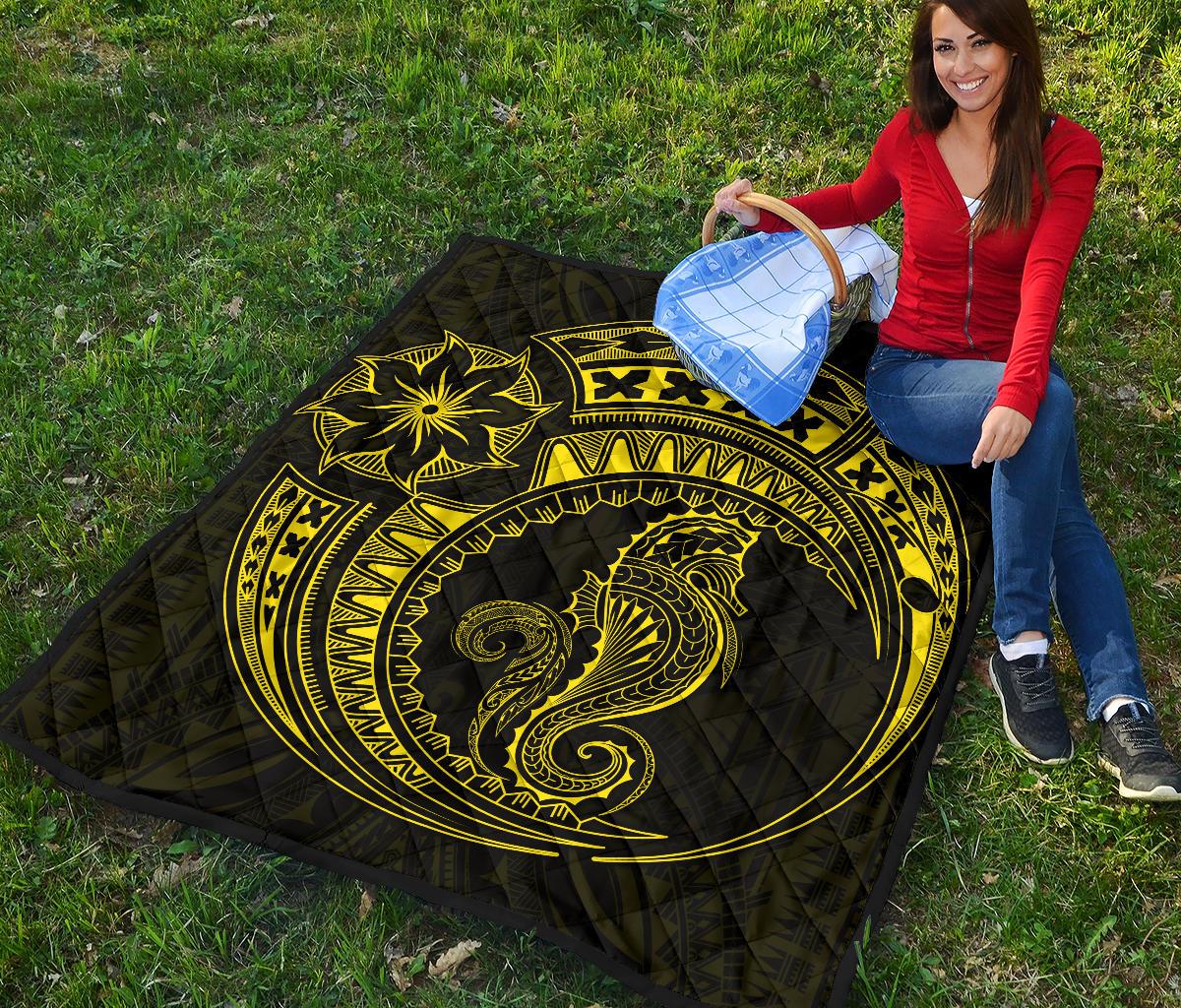 Polynesian Quilt - Polynesian Yellow Seahorse Tattoo - Polynesian Pride