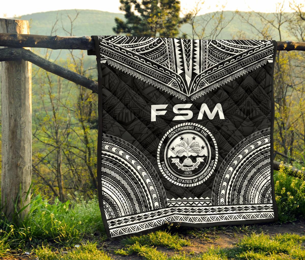 Federated States Of Micronesia Premium Quilt - FSM Seal Polynesian Chief Black Version - Polynesian Pride