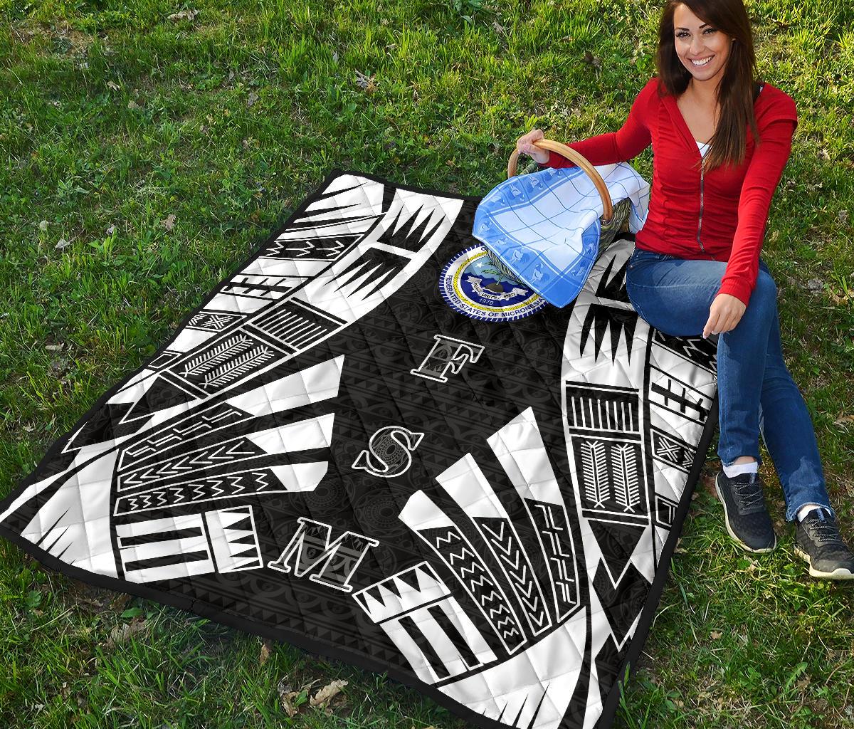 Federated States Of Micronesia Premium Quilt - Federated States Of Micronesia Seal Polynesian White Tattoo (Black) - Polynesian Pride