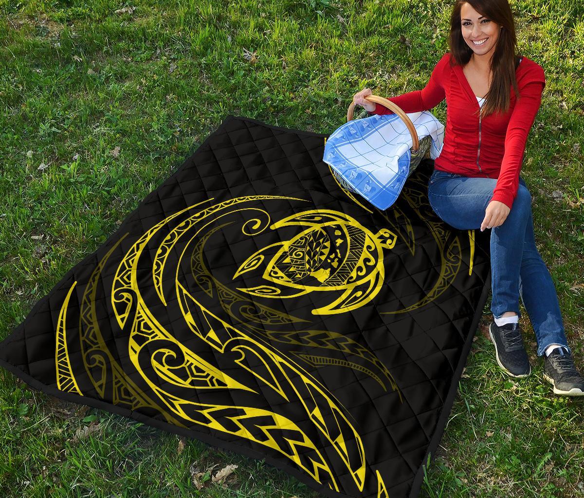 Hawaii Turtle Premium Quilt - Yellow - Frida Style - Polynesian Pride