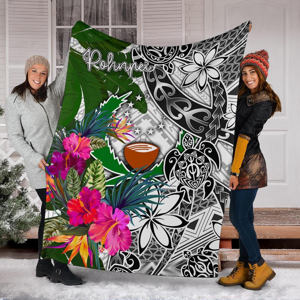 Pohnpei Premium Blanket White - Turtle Plumeria Banana Leaf White - Polynesian Pride