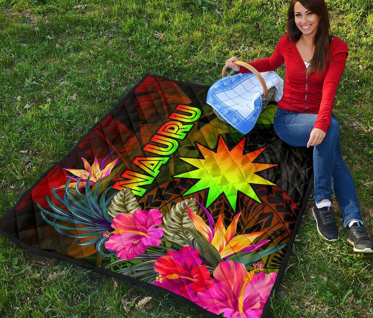 Nauru Polynesian Premium Quilt - Hibiscus and Banana Leaves - Polynesian Pride