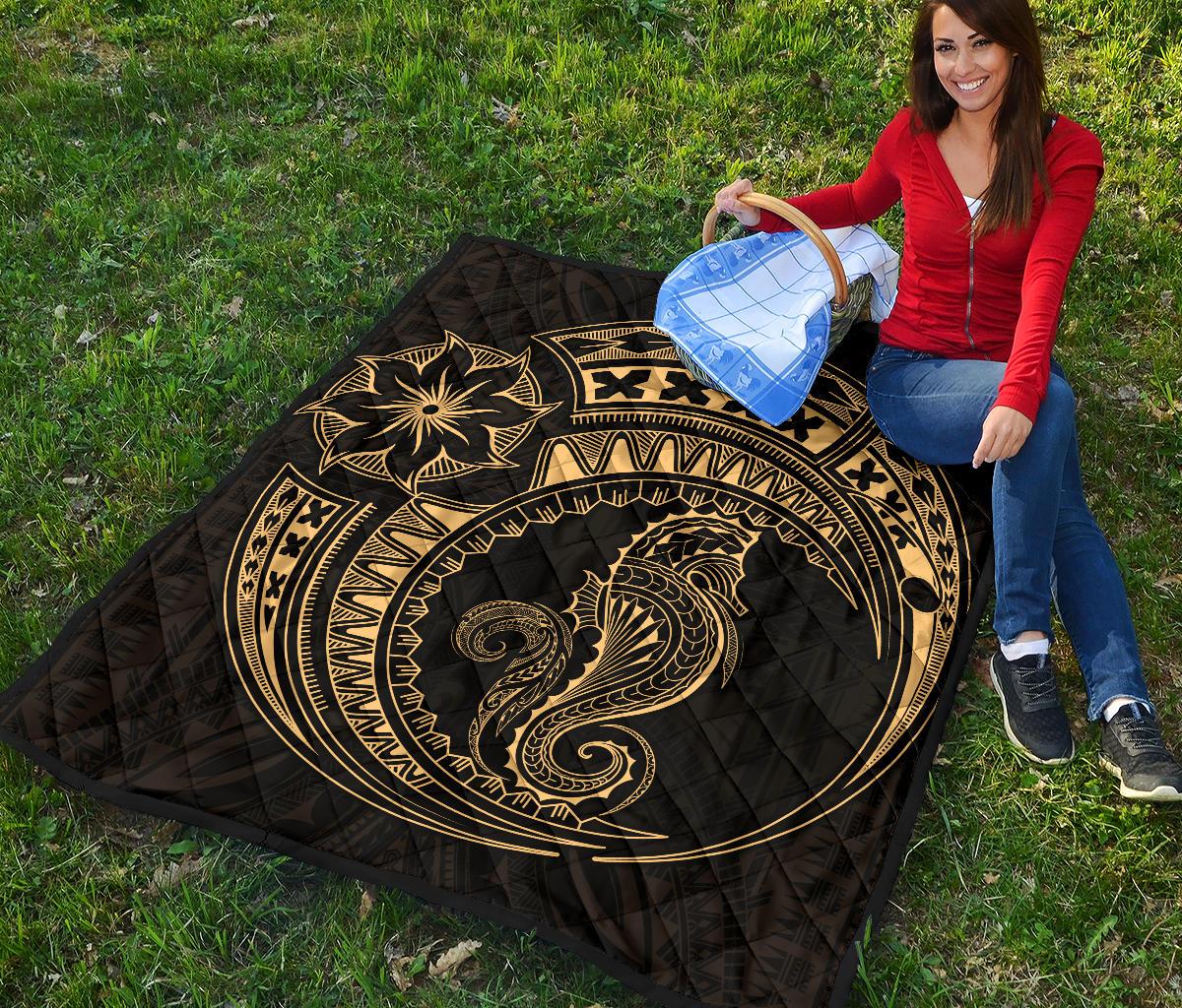 Polynesian Quilt - Polynesian Gold Seahorse Tattoo - Polynesian Pride