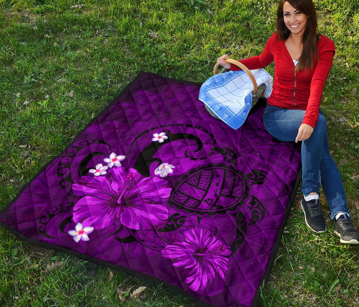 Hawaii Turtle Poly Tribal Purple Premium Quilt - Polynesian Pride