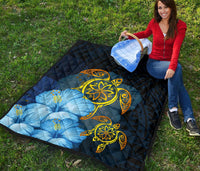 Hawaii Premium Quilt - Turtle Hibiscus Pattern Hawaiian Premium Quilt - Blue - Polynesian Pride
