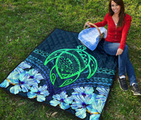 Hawaii Turtle Hibiscus Premium Quilt - Choco Style - Polynesian Pride