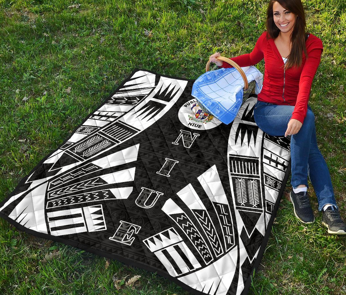 Niue Premium Quilt - Niue Seal Polynesian White Tattoo - Polynesian Pride