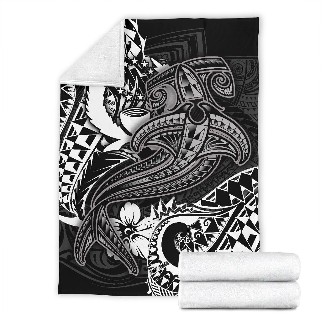Pohnpei Premium Blanket - White Shark Polynesian Tattoo - Polynesian Pride