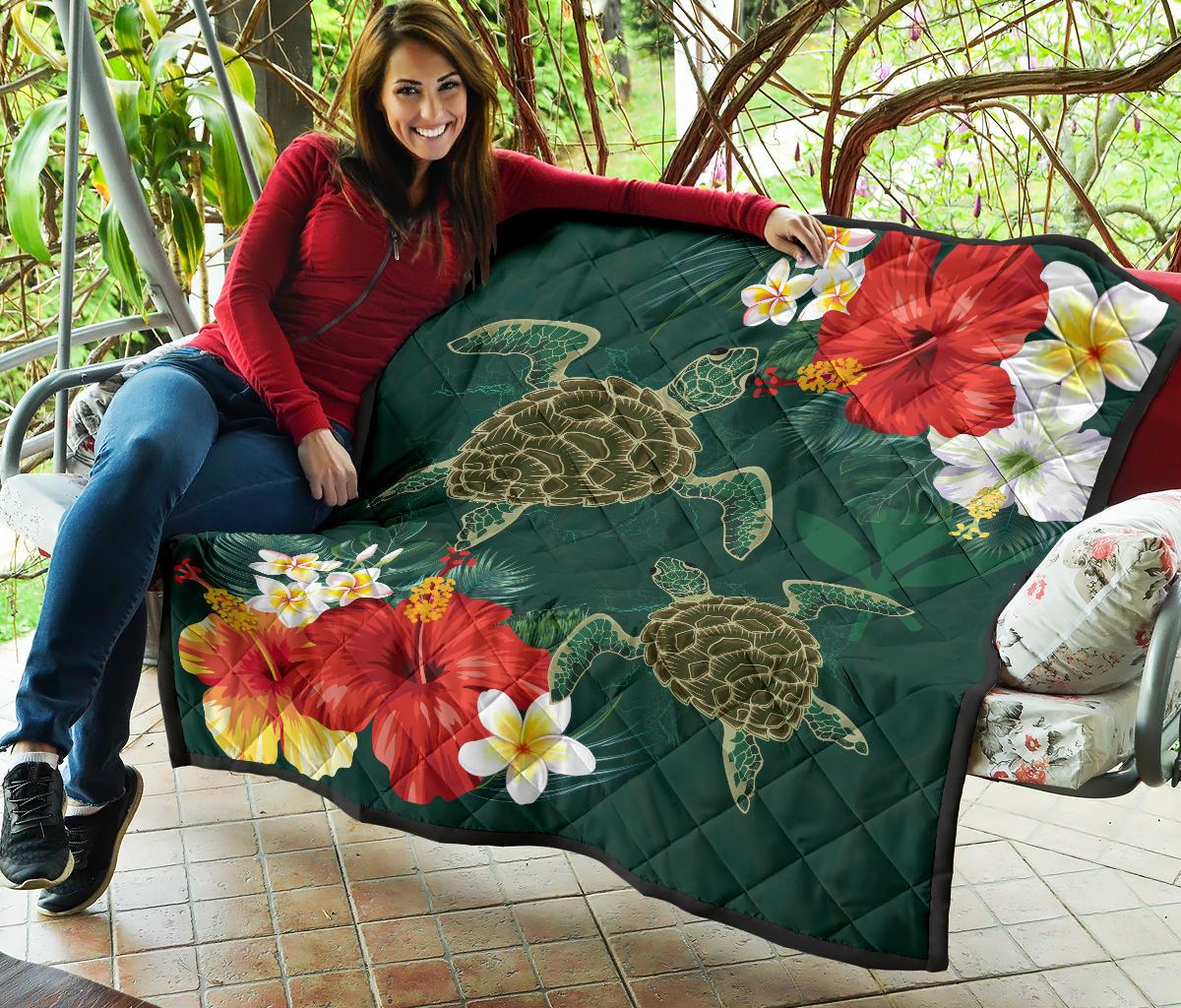 Hawaii Sea Turtle Hibiscus Plumeria Premium Quilt - Polynesian Pride