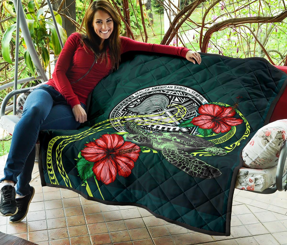 American Samoa Polynesian Premium Quilt - Green Turtle Hibiscus - Polynesian Pride