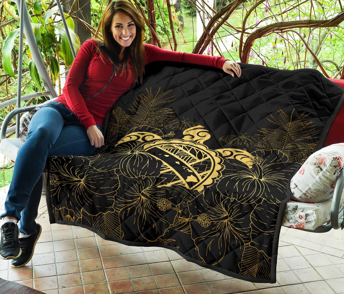 Hawaii Turtle Kanaka Golden Premium Quilt - Polynesian Pride