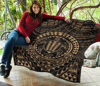 Hawaiian Kakau Honu Arc Gold Polynesian Premium Quilt - Polynesian Pride