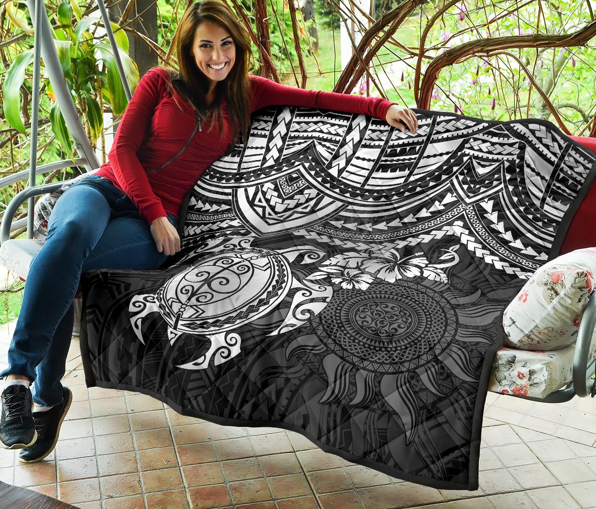 Polynesian Premium Quilt - Polynesian White Turtle Hibiscus - Polynesian Pride