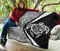 Hawaii Turtle Map Polynesian Premium Quilt - White - Circle Style - Polynesian Pride