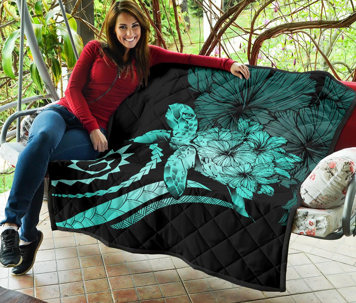 Hawaii Turtle Hibiscus Polynesian Vintage Premium Quilt - Turquoise - Polynesian Pride