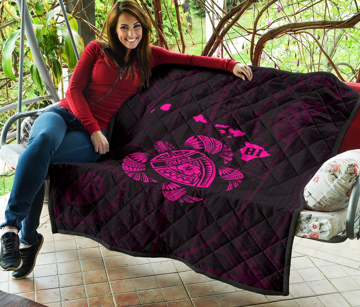Hawaii Turtle Hibicus Map Premium Quilt - Pink - Polynesian Pride