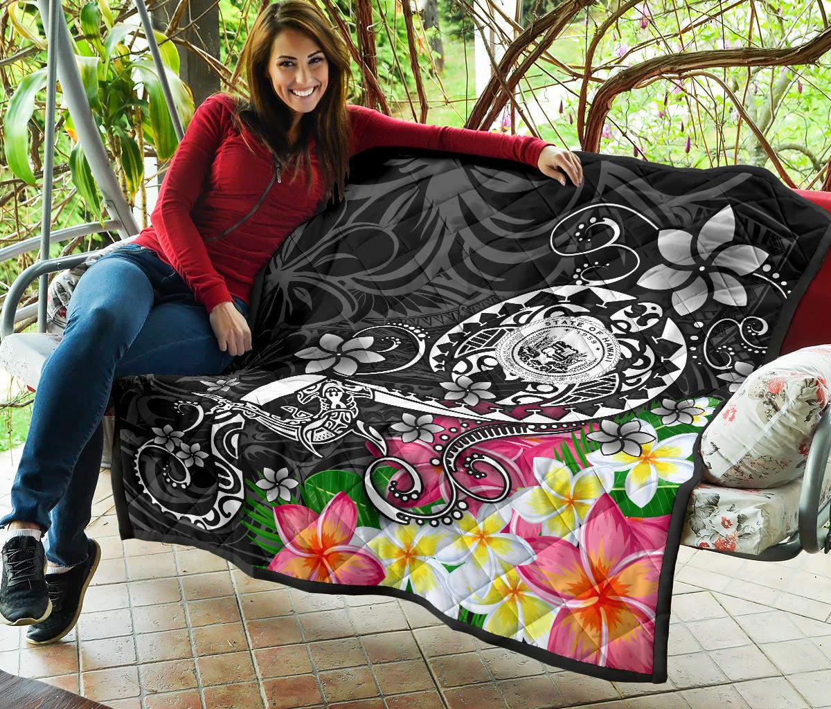 Hawaii Polynesian Premium Quilt - Hawaii Seal With Turtle Plumeria (Black) - Polynesian Pride