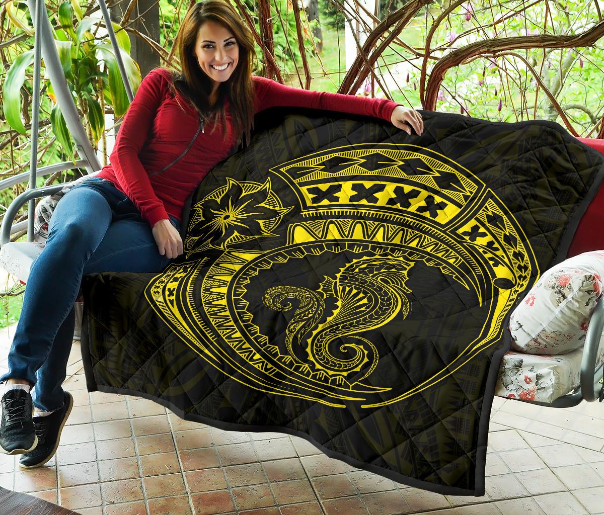 Polynesian Quilt - Polynesian Yellow Seahorse Tattoo - Polynesian Pride