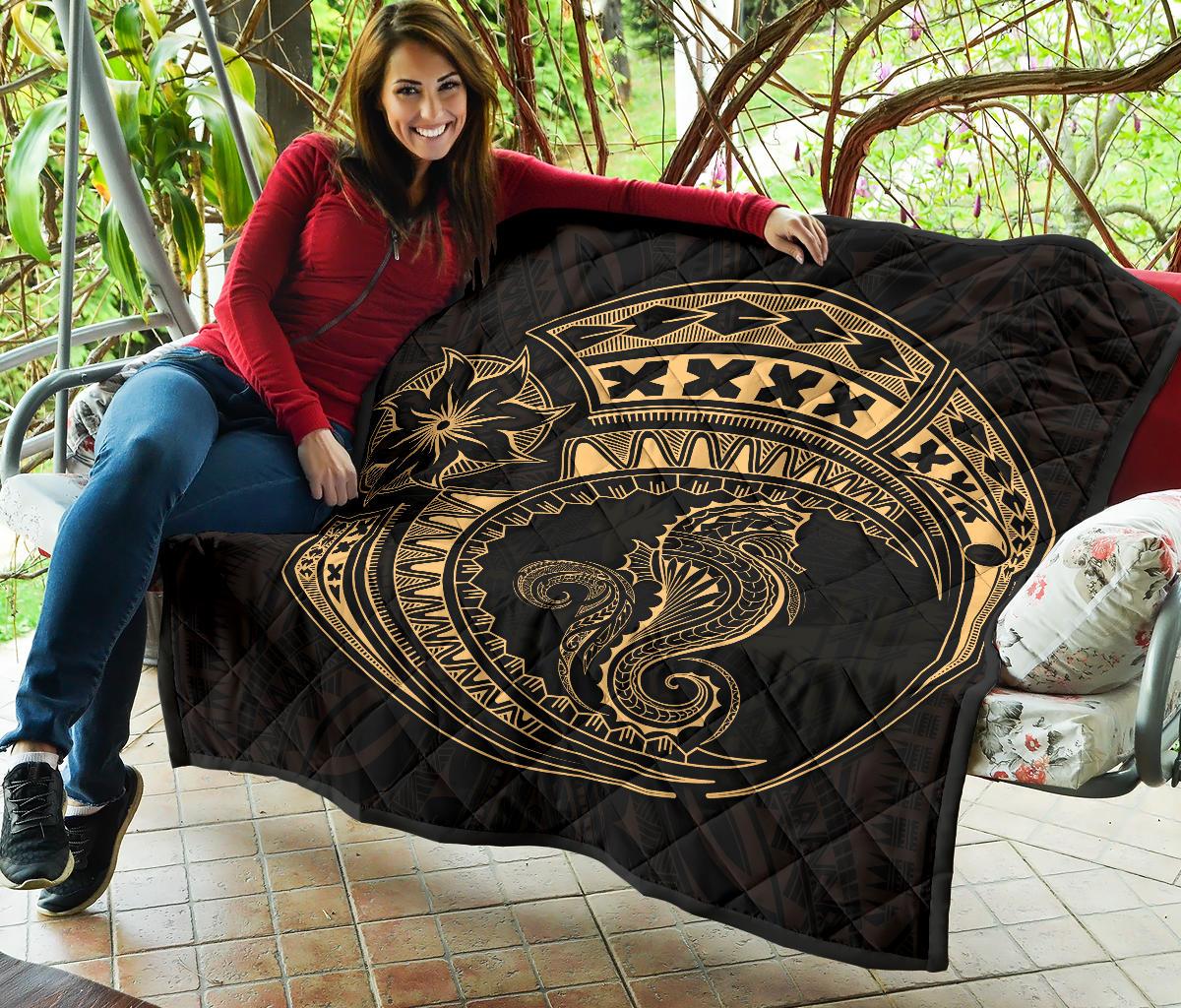 Polynesian Quilt - Polynesian Gold Seahorse Tattoo - Polynesian Pride