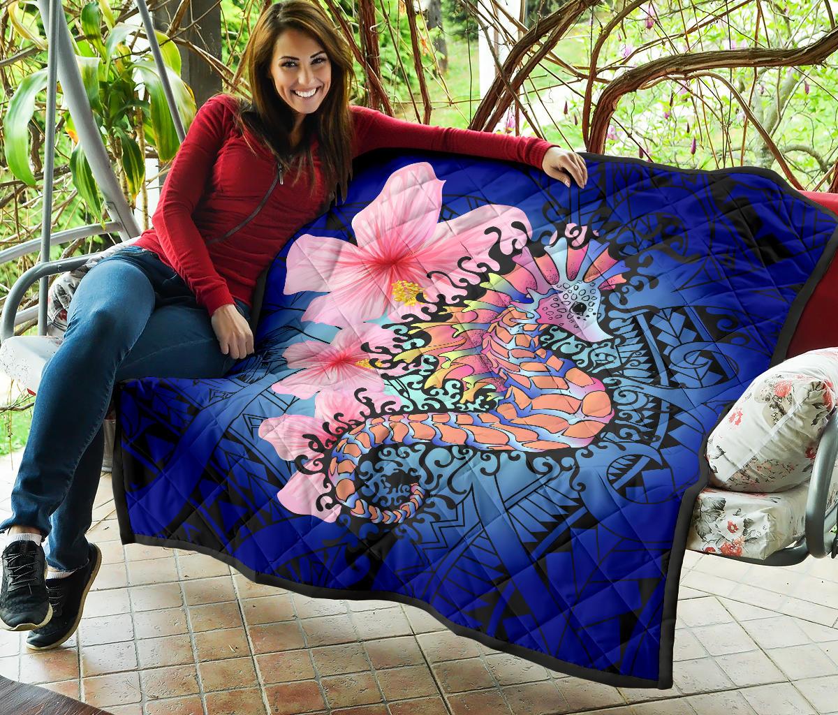 Hawaii Polynesian Pink Hibiscus Seahorse Premium Quilt - Polynesian Pride