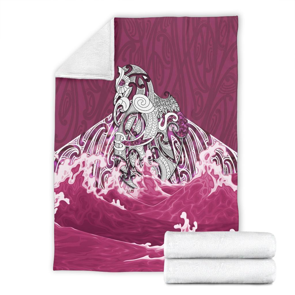 Maori Manaia The Blue Sea Premium Blanket, Pink White - Polynesian Pride